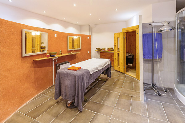 JARDIN INTERIEUR SALLE SPA